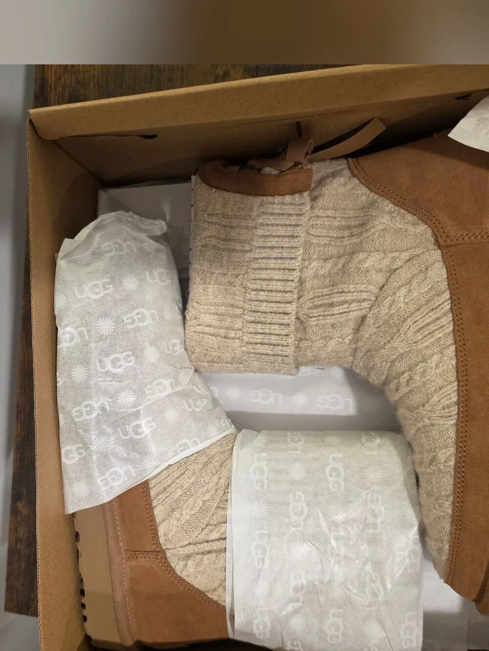 UGG W Classic Mini Cabelle Knit Boots- Chestnut-Size-9